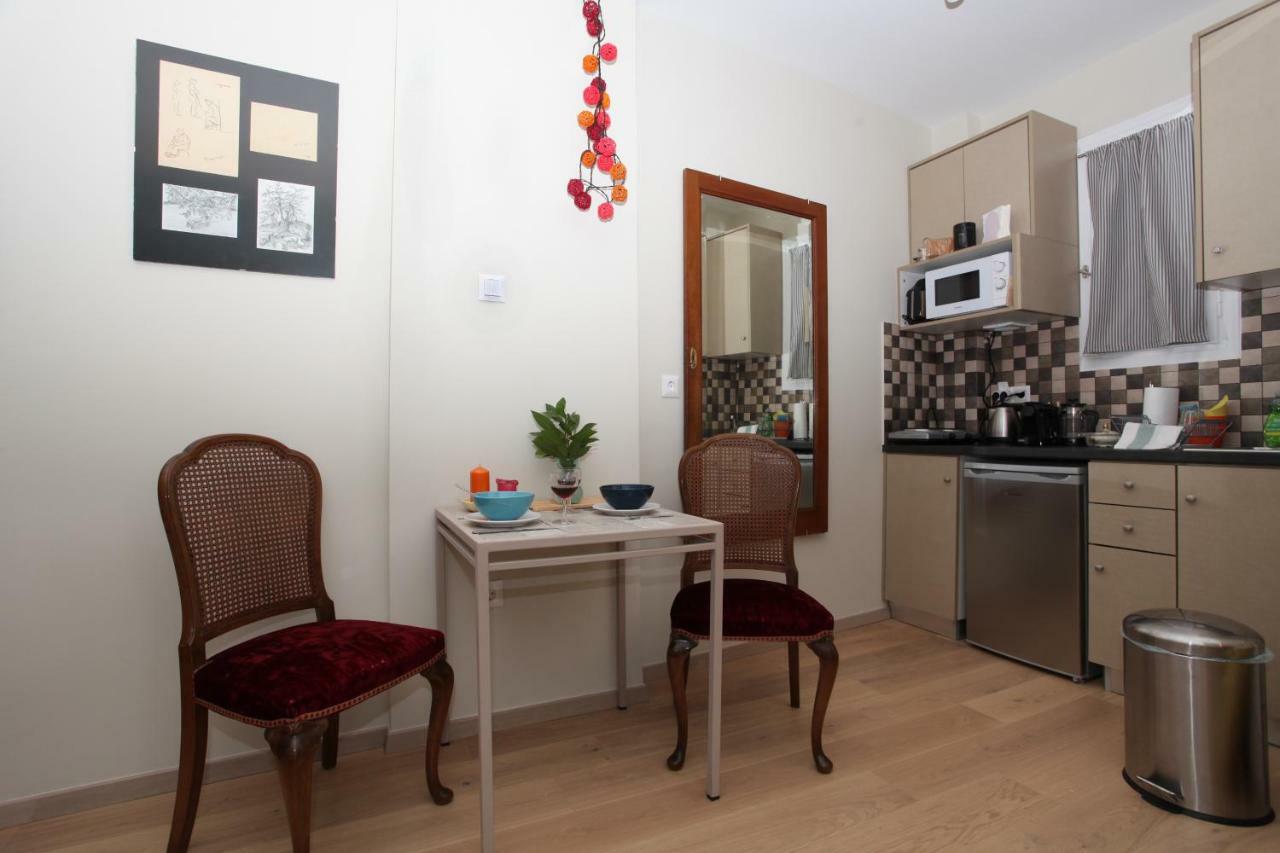 Stylish Studio Below The Acropolis Athen Exterior foto